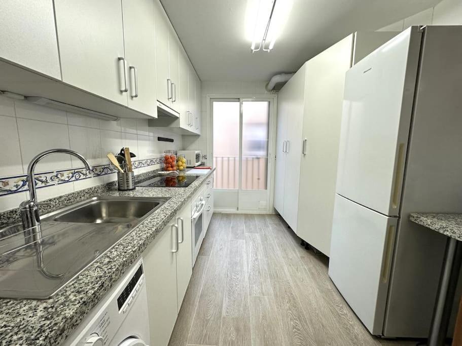 Piso En Linares Zona Centro Con Parking Gratis Apartman Kültér fotó
