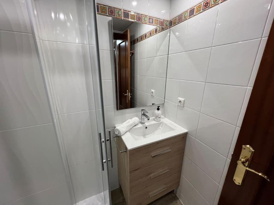Piso En Linares Zona Centro Con Parking Gratis Apartman Kültér fotó