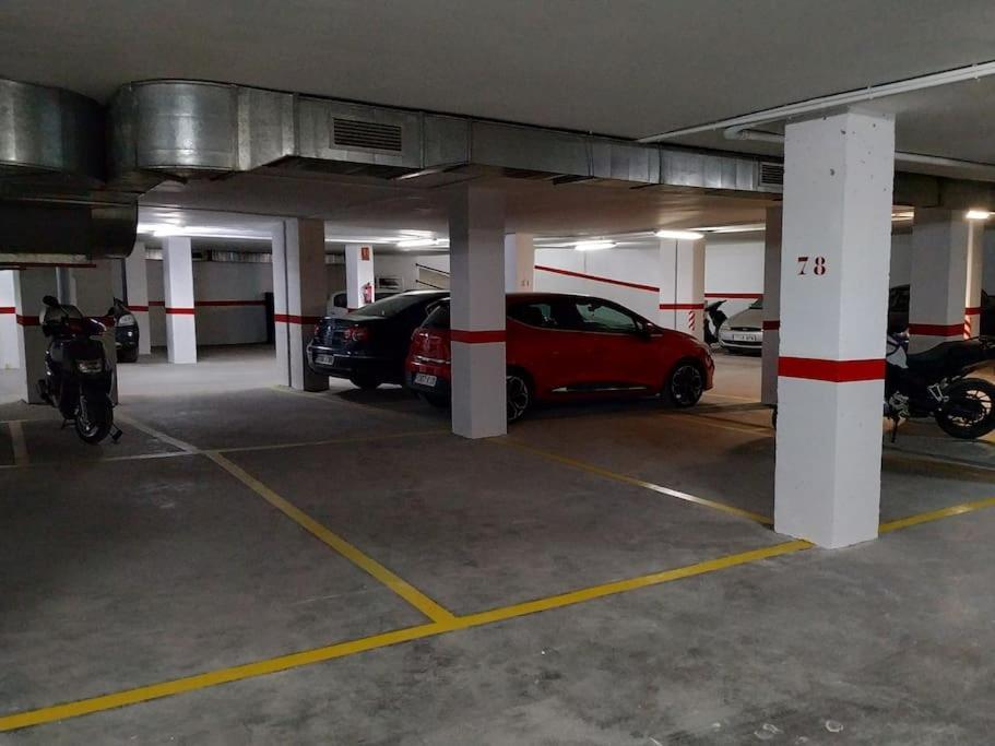 Piso En Linares Zona Centro Con Parking Gratis Apartman Kültér fotó